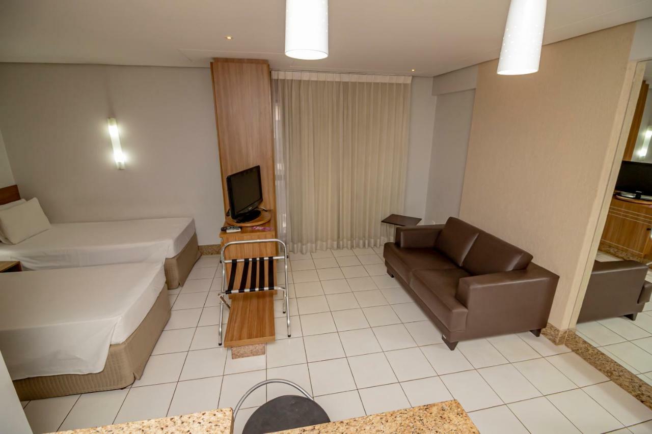 Sun Square Suites Hotel By Gp Goiania Exterior photo